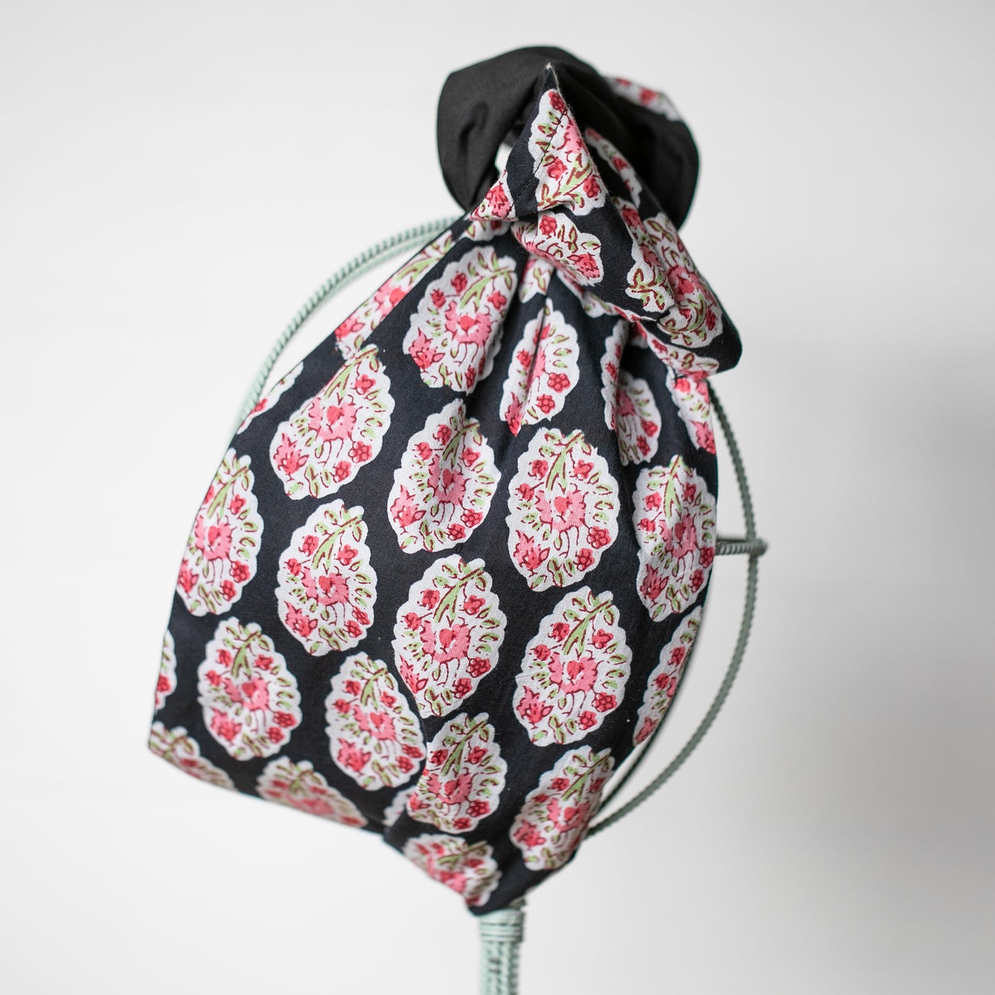 Bouquet Cameos OG Headwrap