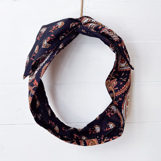 Black Paisley Petal Headwrap