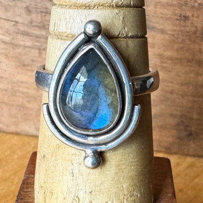 Desert Signs Labradorite Ring sz. 8+