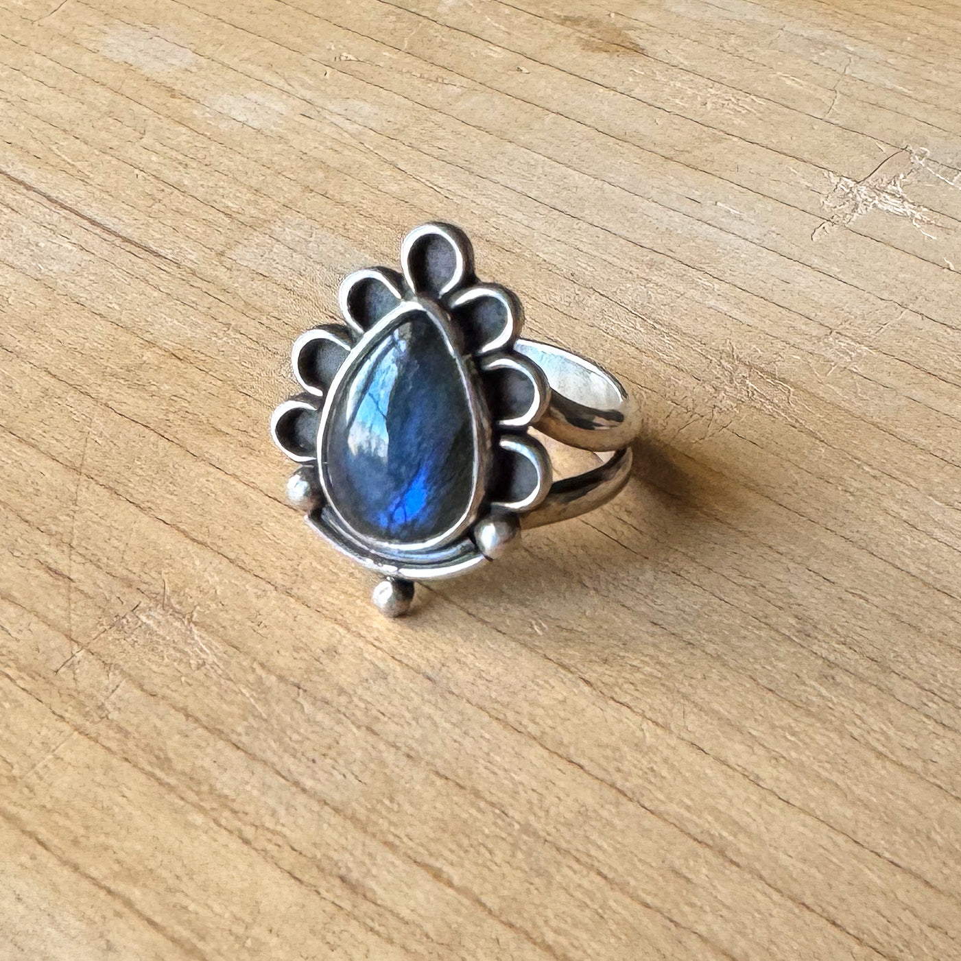 Labradorite Petals Ring sz. 6.5+