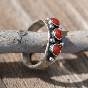 Sz. 8.5+ Coral Dots Ring