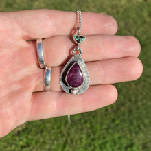 Load image into Gallery viewer, Purple Drop Necklace
